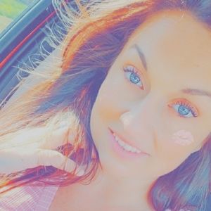 Meet your Posher, Kara